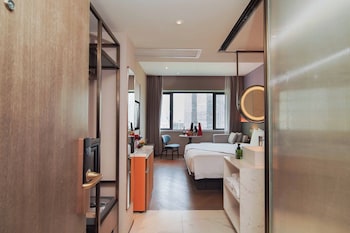 imperial traders elong hotel