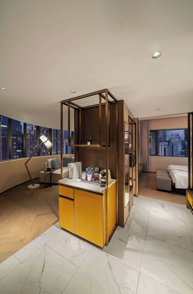 imperial traders elong hotel