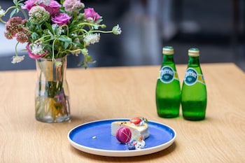 imperial traders elong hotel