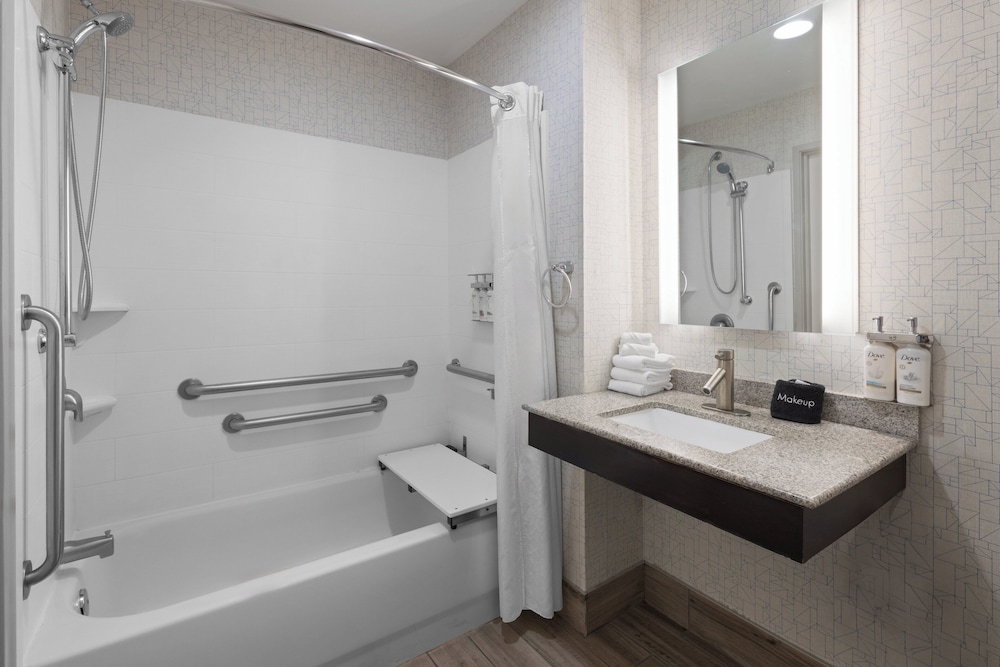 holiday inn express hotel and suites hamburg by ihg