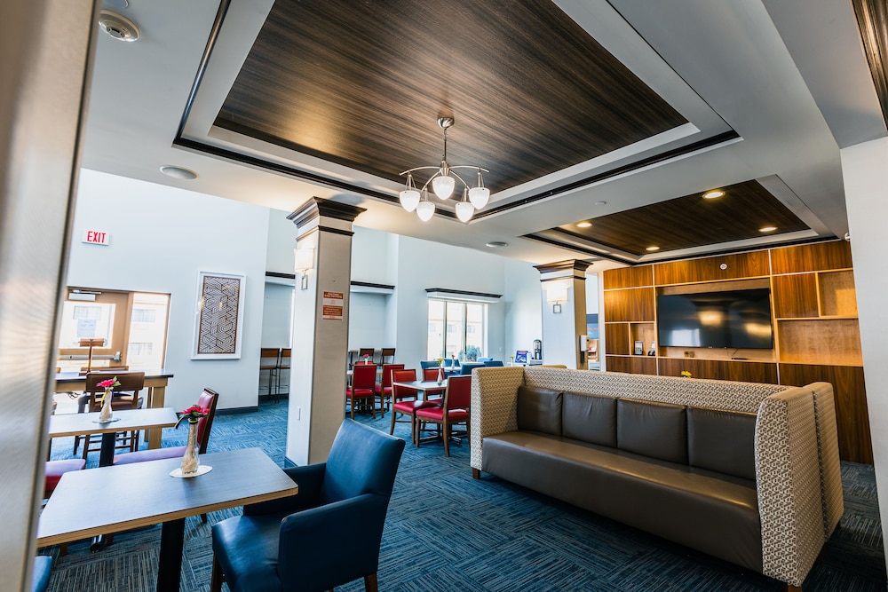 holiday inn express hotel and suites hamburg by ihg
