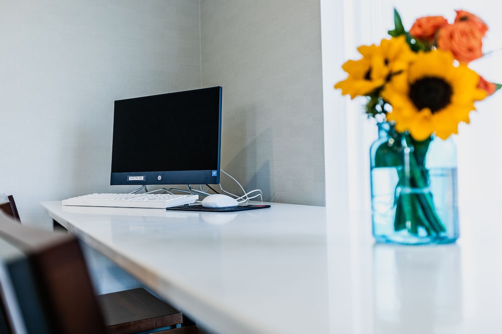 holiday inn express hotel and suites hamburg by ihg