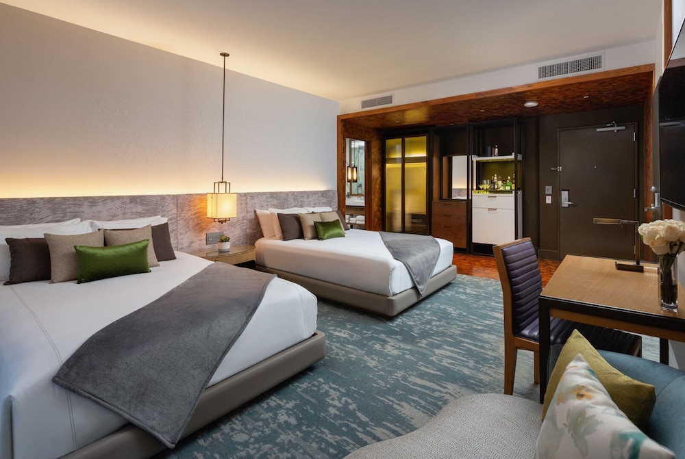 dream hollywood by hyatt