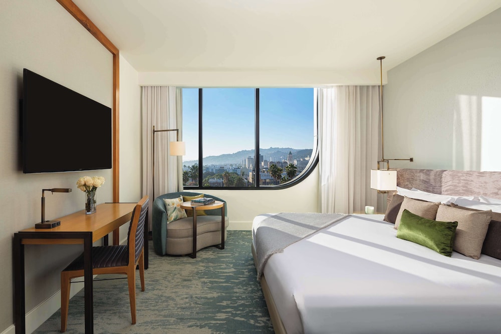 dream hollywood by hyatt