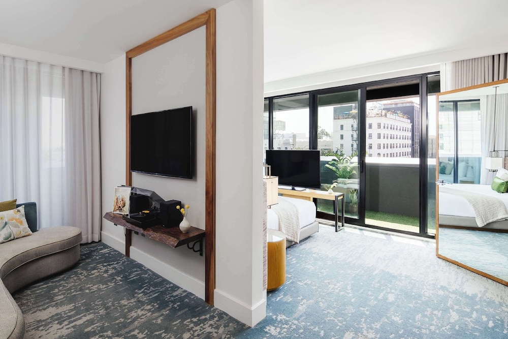 dream hollywood by hyatt