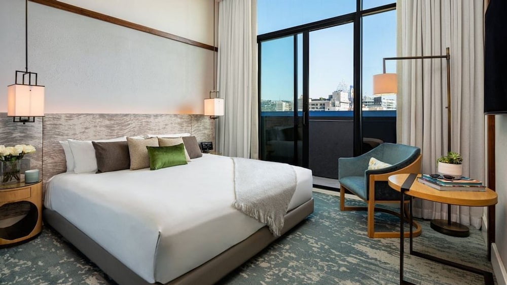 dream hollywood by hyatt
