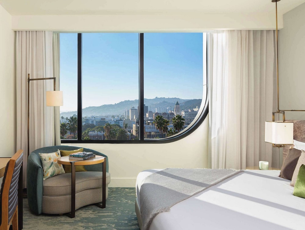 dream hollywood by hyatt