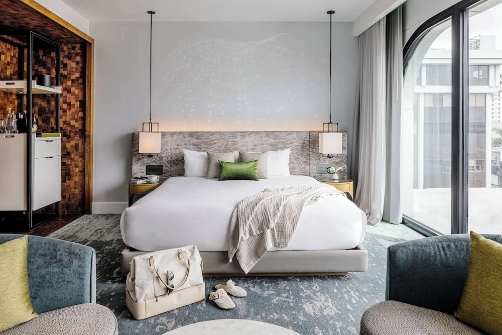 dream hollywood by hyatt