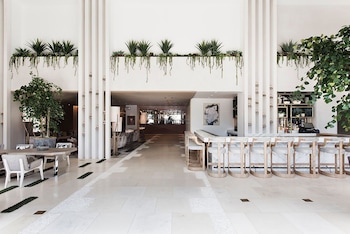 Dream Hollywood, By Hyatt,,4 star