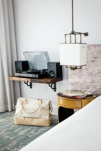 dream hollywood by hyatt