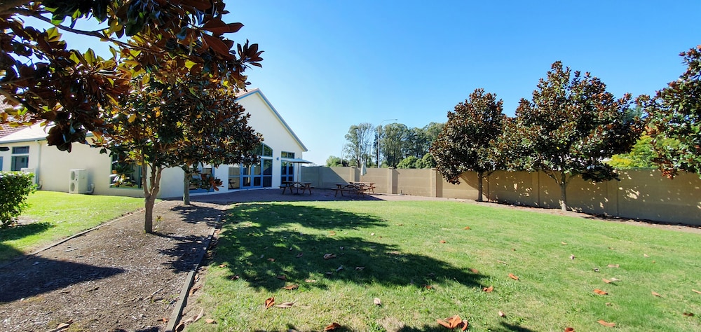 jetpark hotel hamilton airport