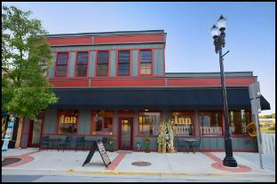 main street inn