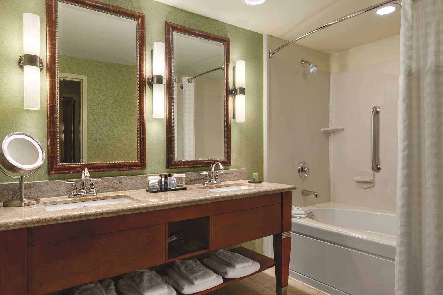 embassy suites omaha la vista hotel and conference center