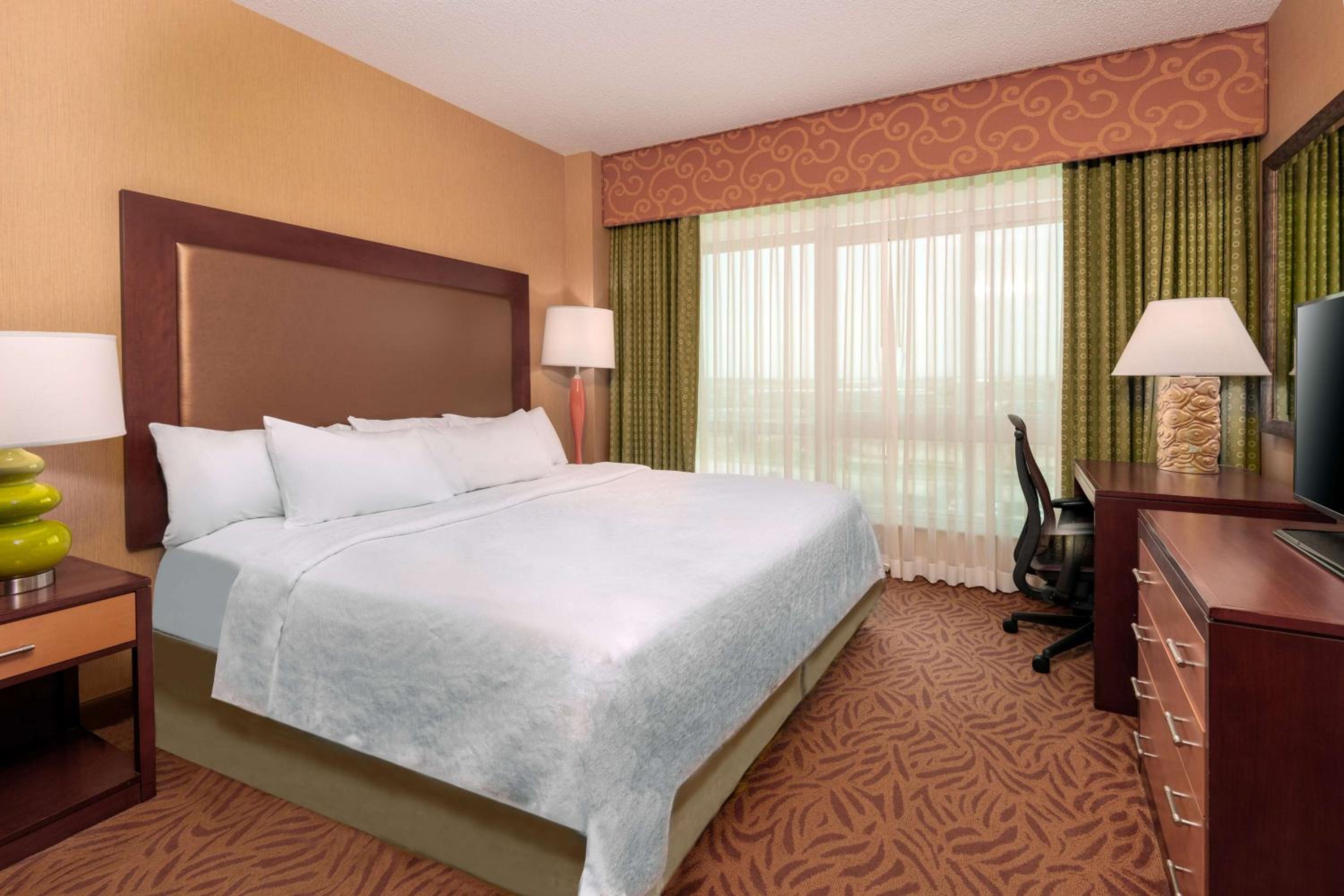 embassy suites omaha la vista hotel and conference center