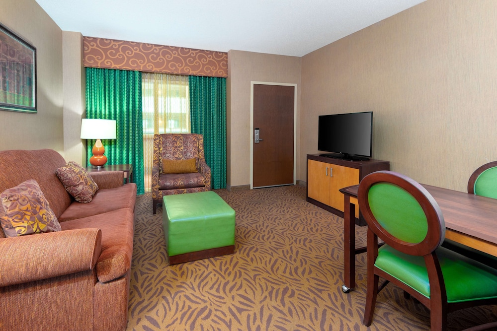 embassy suites omaha la vista hotel and conference center