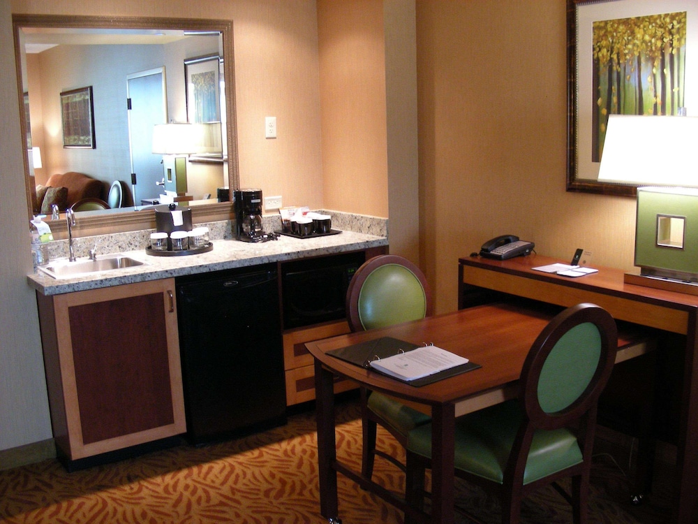 embassy suites omaha la vista hotel and conference center