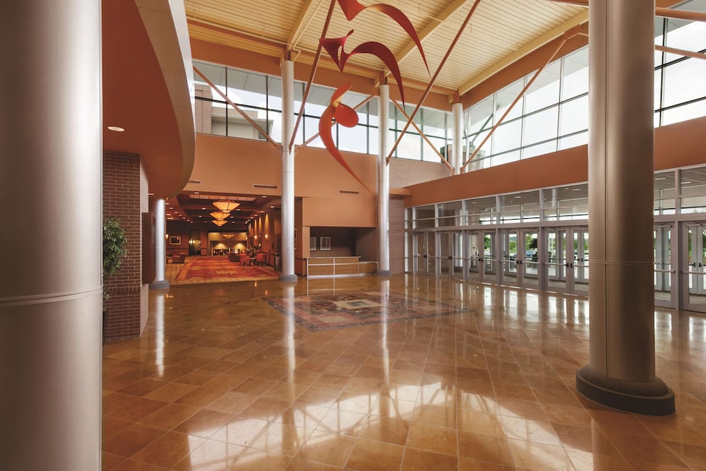 embassy suites omaha la vista hotel and conference center