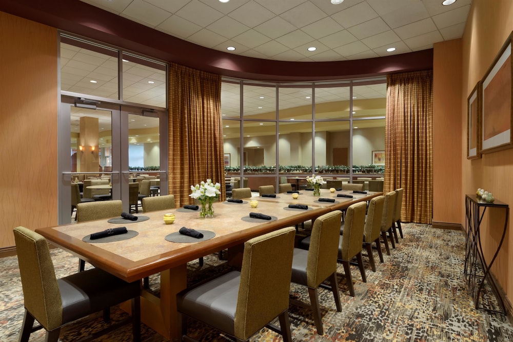 embassy suites omaha la vista hotel and conference center