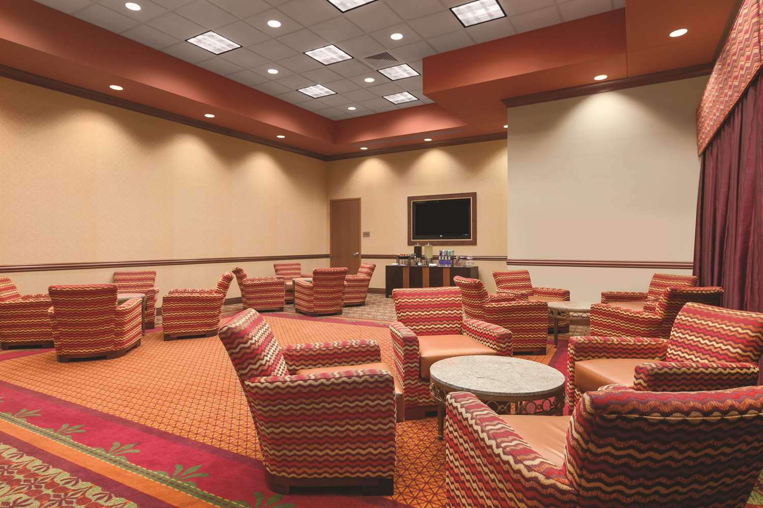 embassy suites omaha la vista hotel and conference center