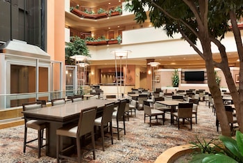 Embassy Suites Omaha-La Vista/Hotel & Conference Center,La Vista>>Chalco,4 star