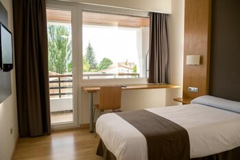 hotel jatorrena