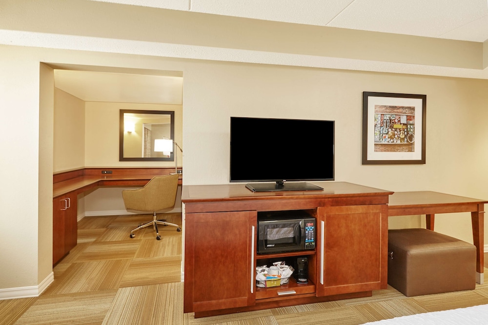 hampton inn lafayette
