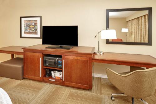 hampton inn lafayette