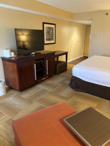 hampton inn lafayette