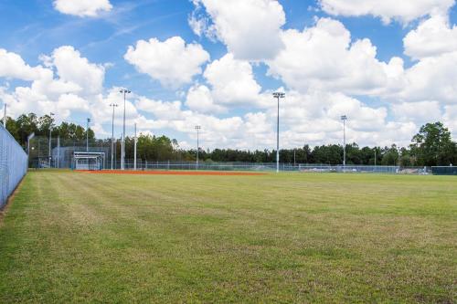 days inn by wyndham lake city i 75