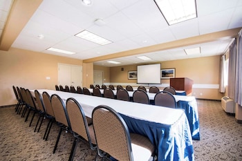 comfort inn and suites