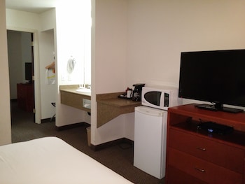 comfort inn and suites