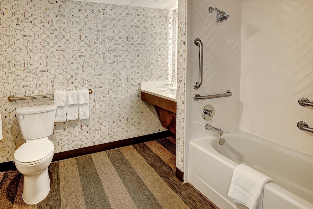 holiday inn east windsor by ihg