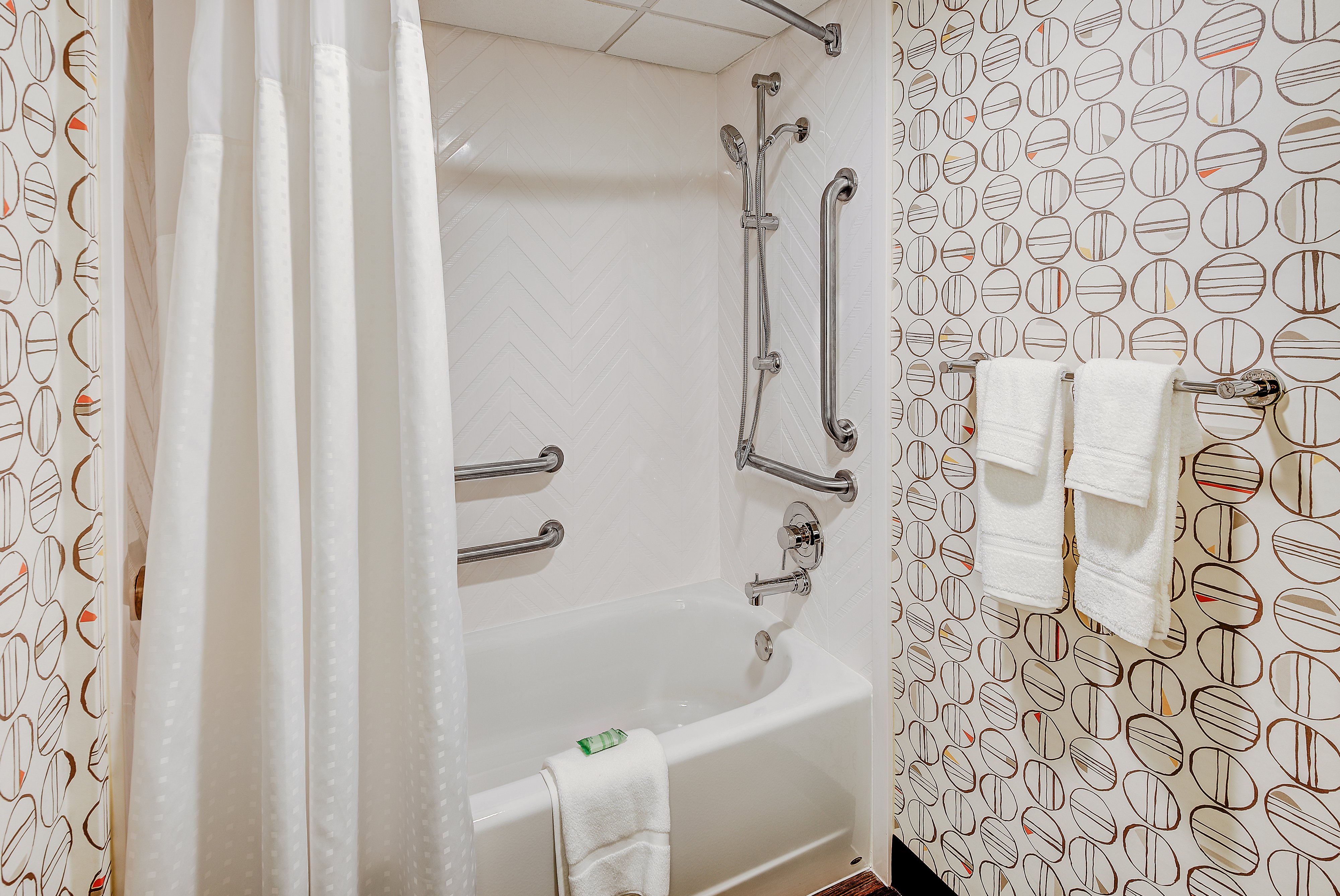 holiday inn east windsor by ihg