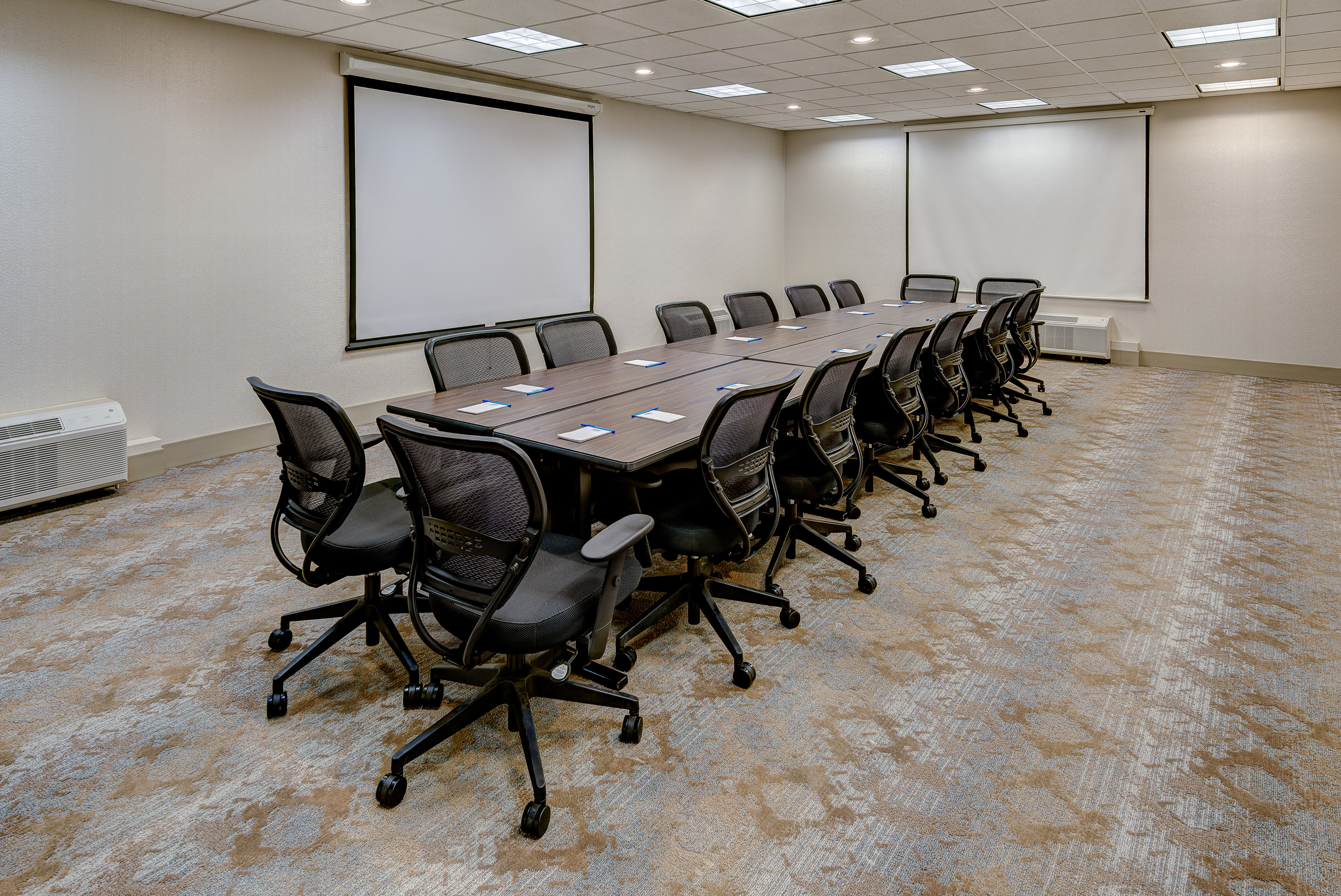 holiday inn east windsor by ihg