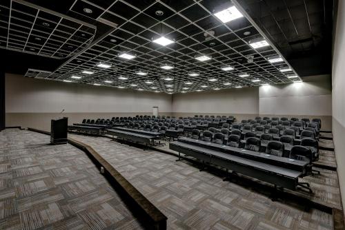 holiday inn east windsor by ihg