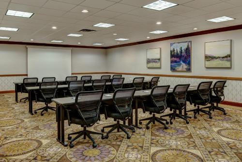 holiday inn east windsor by ihg