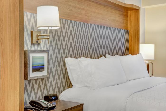 holiday inn east windsor by ihg