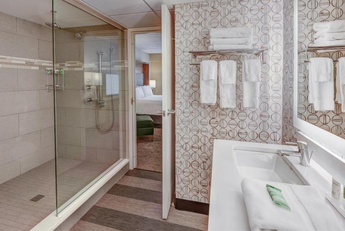 holiday inn east windsor by ihg
