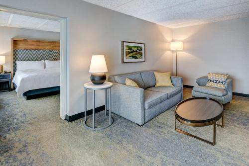 holiday inn east windsor by ihg