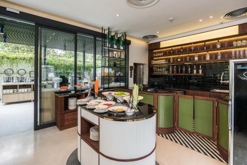 hotel amber sukhumvit 85
