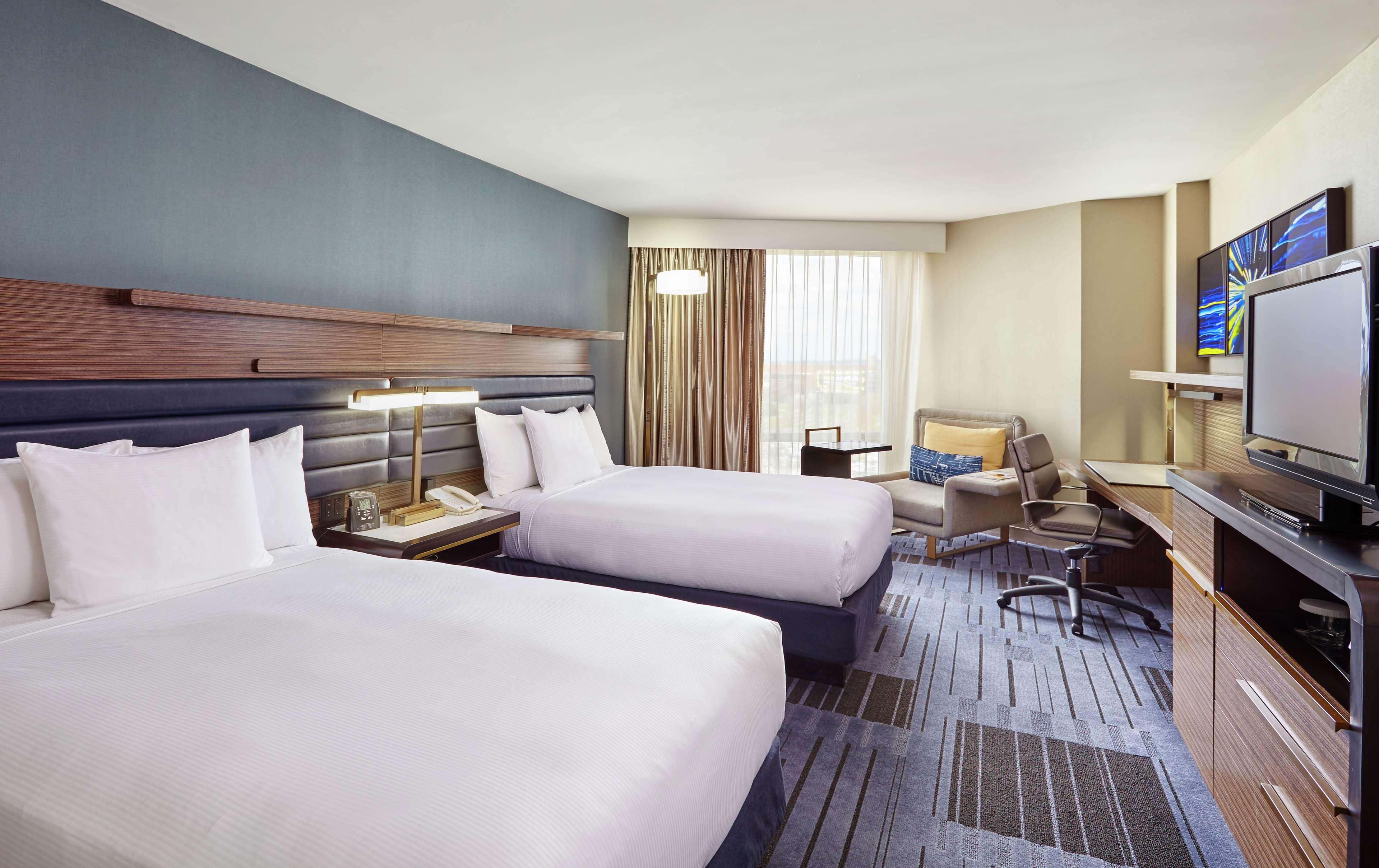 hilton newark airport