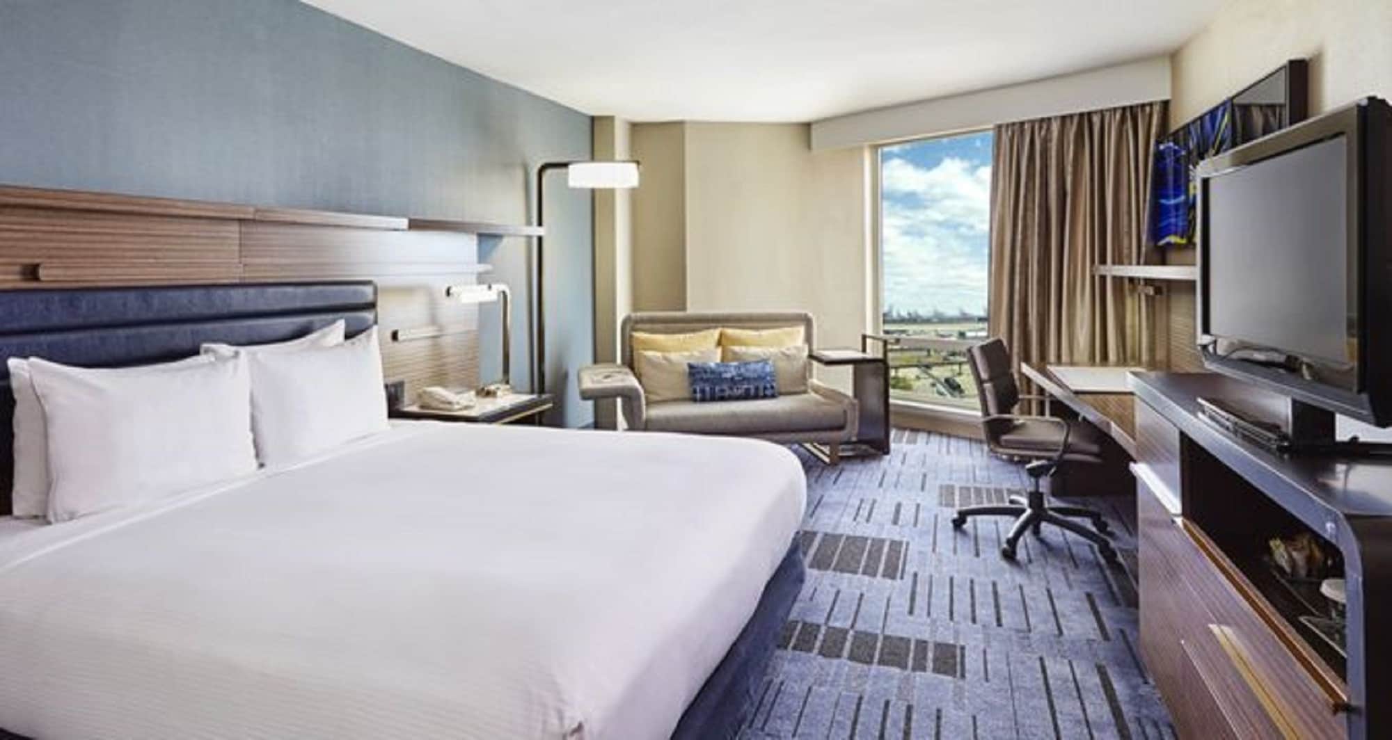 hilton newark airport