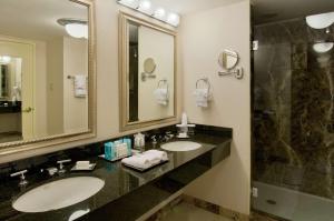 hilton newark airport