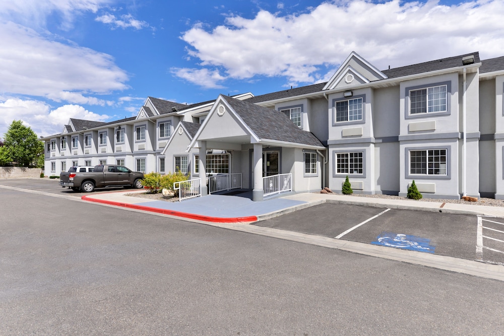 quality inn and suites elko