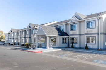 quality inn and suites elko