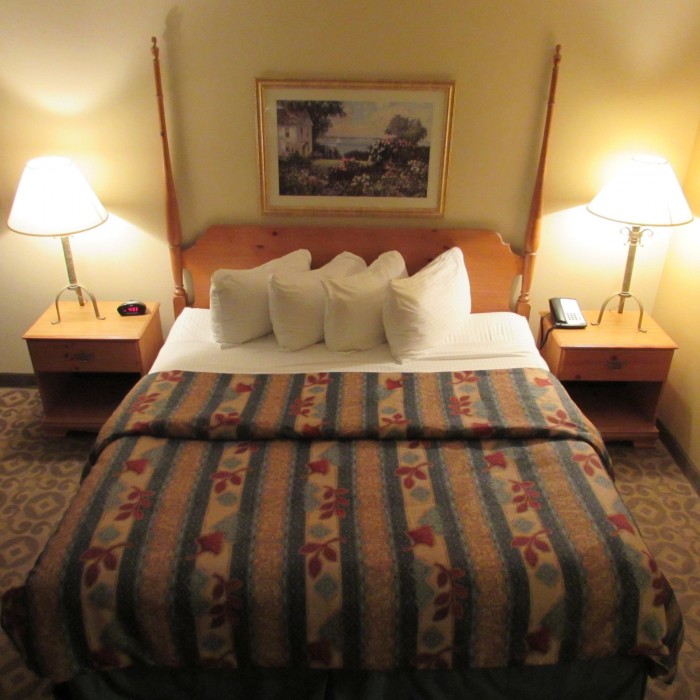 magnuson grand pioneer inn and suites
