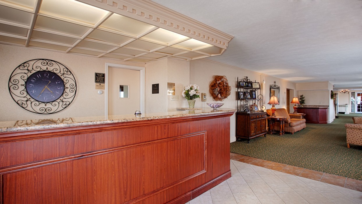 magnuson grand pioneer inn and suites