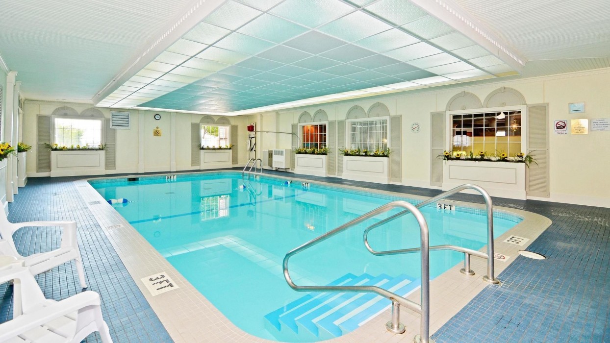 magnuson grand pioneer inn and suites