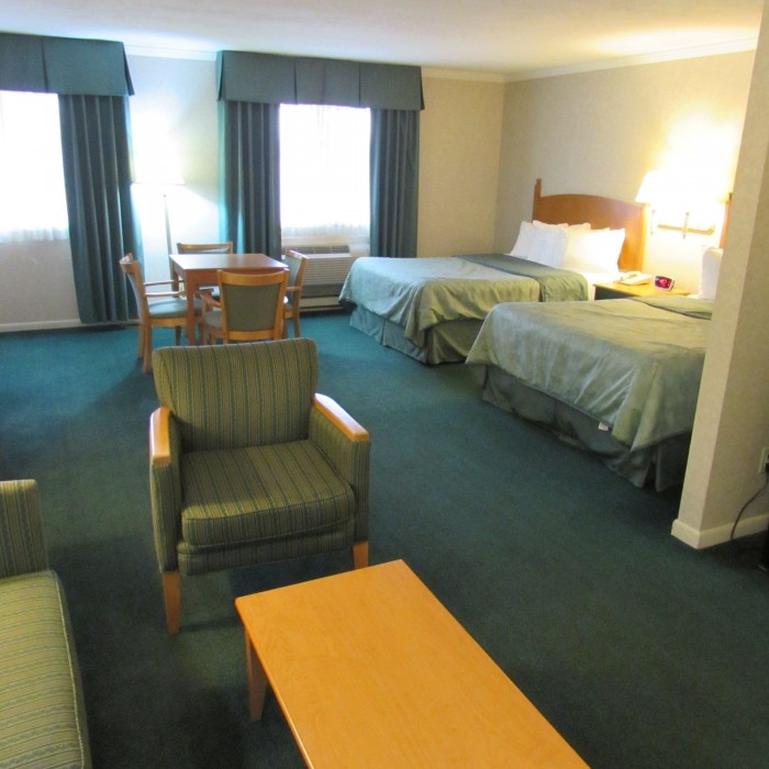 magnuson grand pioneer inn and suites