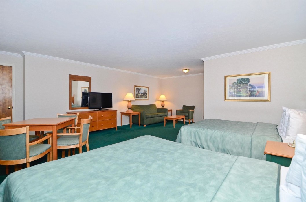 Magnuson Grand Pioneer Inn And Suites,Near Delta Plaza Mall,3 star